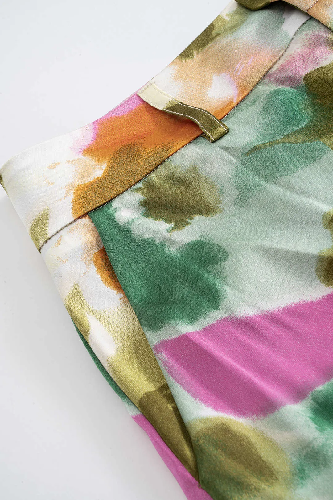 Abstrakt print satin høj talje brede ben bukser sold by Micas product image thumbnail 3