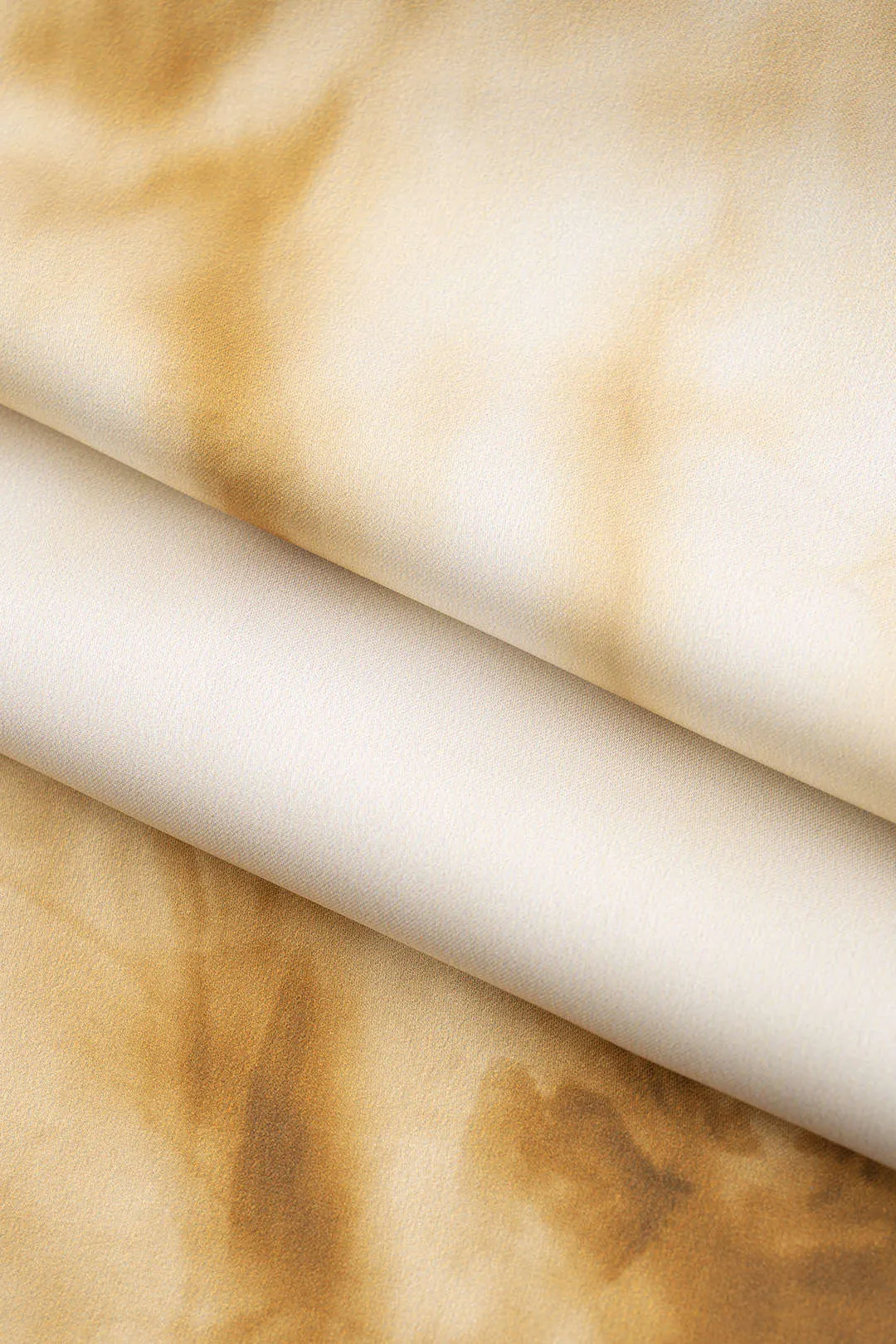 Abstrakt print satin nederdel sold by Micas product image thumbnail 3