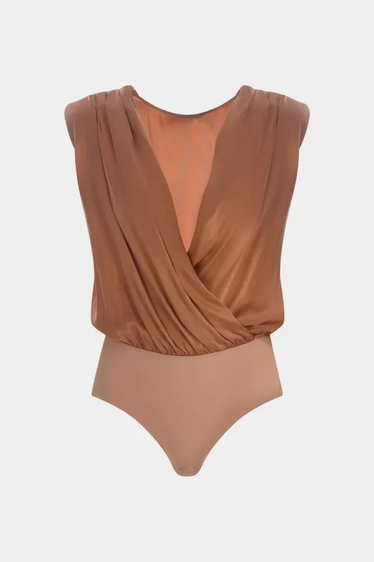 V-hals Ruched Bodysuit sold by Micas