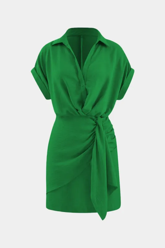 V-hals ruched kortærmet midi kjole sold by Micas