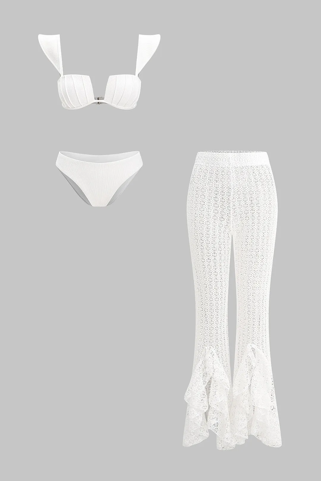 Ruffle trim tre-stykker bikini-sæt sold by Micas