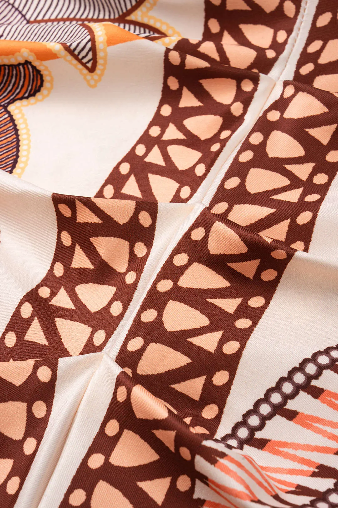 Plus størrelse bohemsk tryk ruched v-hals kort ærme spalte midi kjole sold by Micas product image thumbnail 3