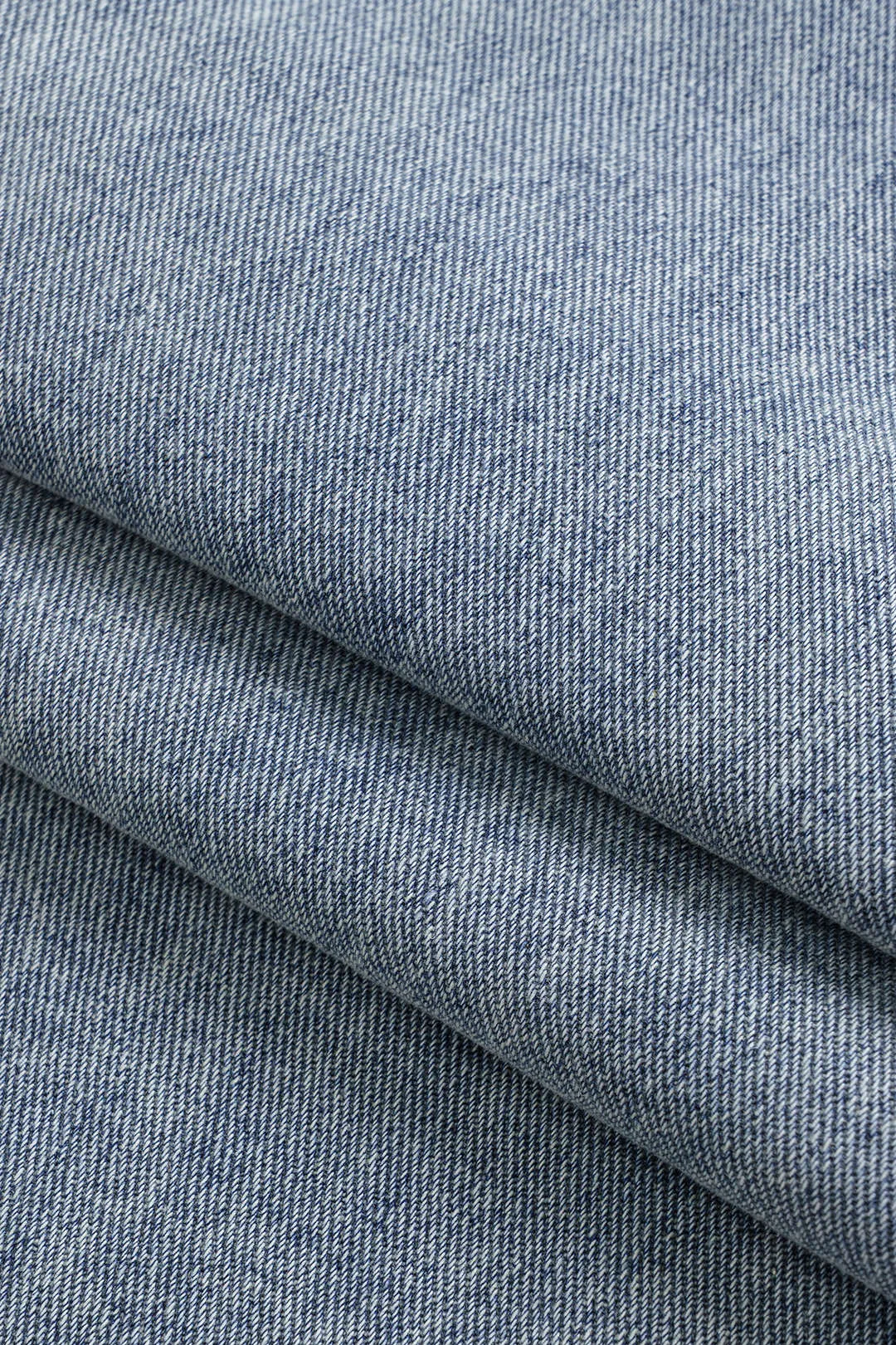 Denim rippede lige ben jeans sold by Micas product image thumbnail 4