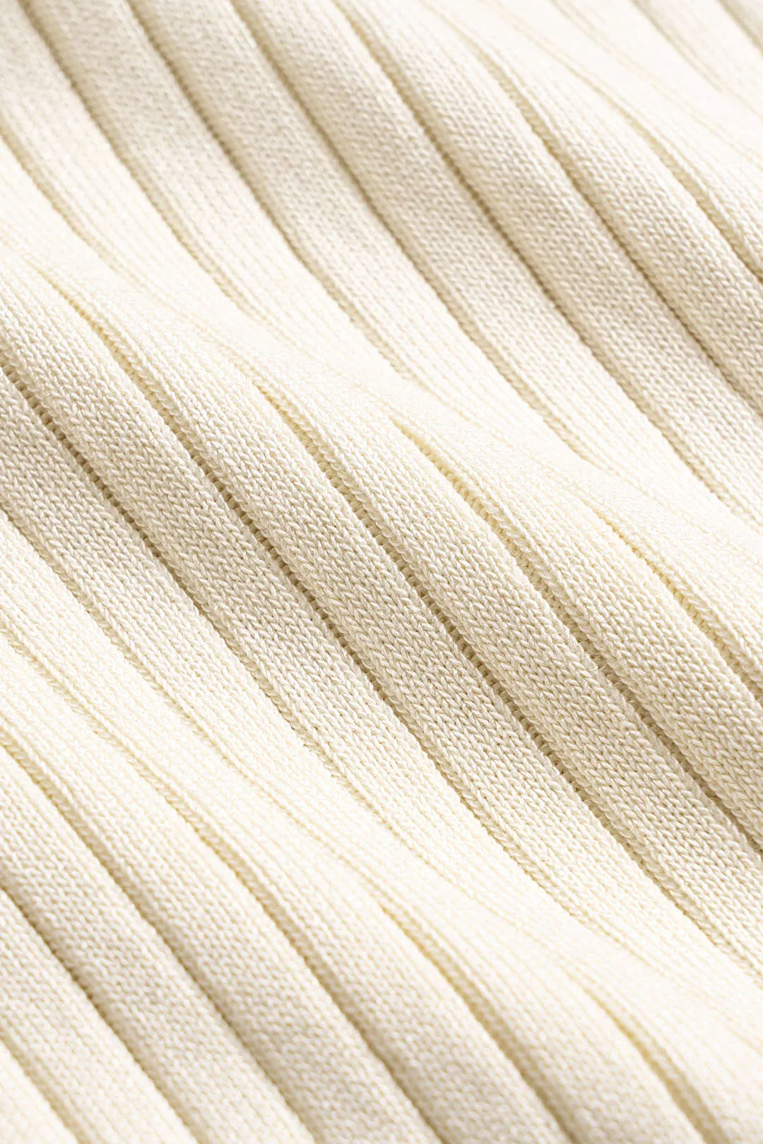 Knit kontrast metallisk knap kortærmet kjole sold by Micas product image thumbnail 4