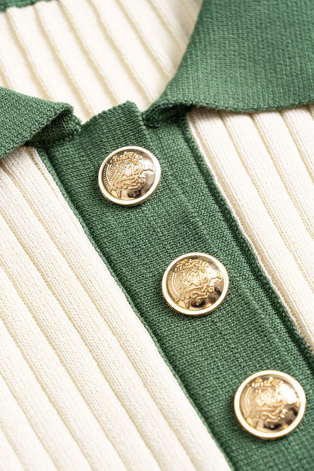 Knit kontrast metallisk knap kortærmet kjole sold by Micas product image thumbnail 3