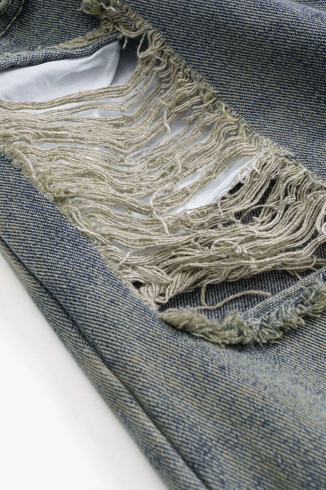 Denim rippede lige benhorts sold by Micas product image thumbnail 3