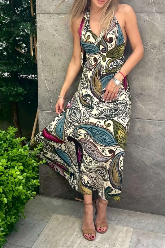 Abstract Print Chiffon Halter Neck Tie-Up Rygfri ærmeløs maxi-kjole sold by Micas