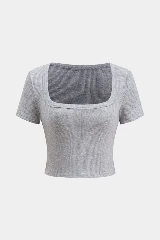 Firkantet nakke kortærmet t-shirt made by Micas