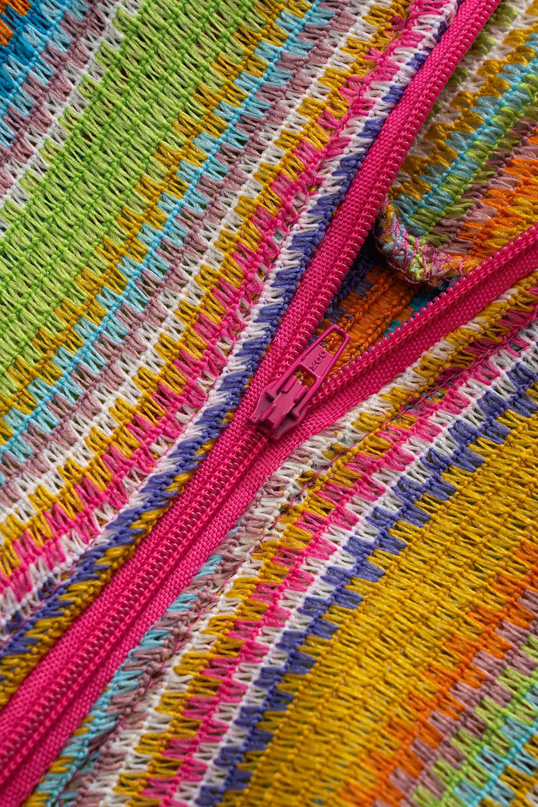 Lynlås hule bukser ud sold by Micas product image thumbnail 4