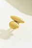 Geometrisk stribet justerbar oval ring sold by Micas
