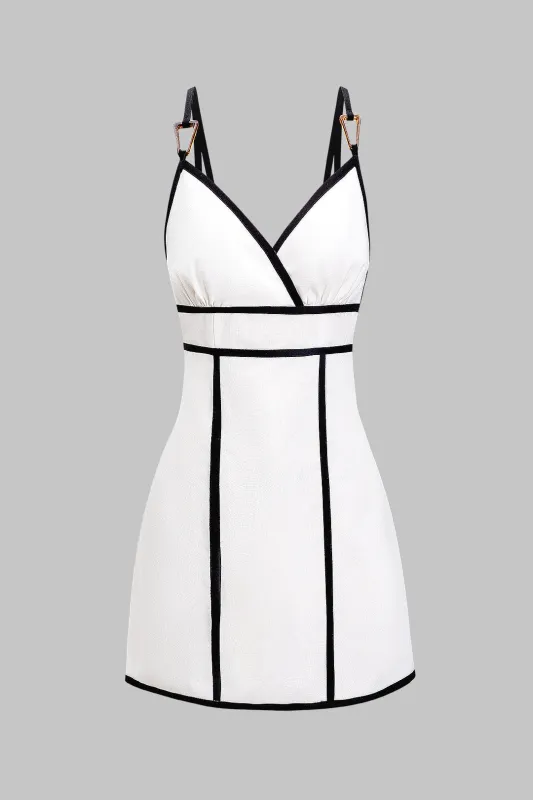 Linnedkontrastbindende ærmeløs mini -kjole sold by Micas