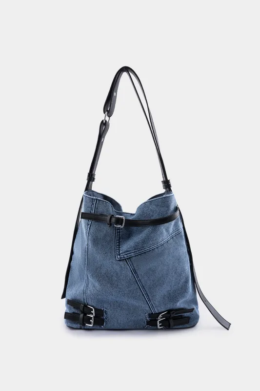 Denim bæltet tværkropspose sold by Micas