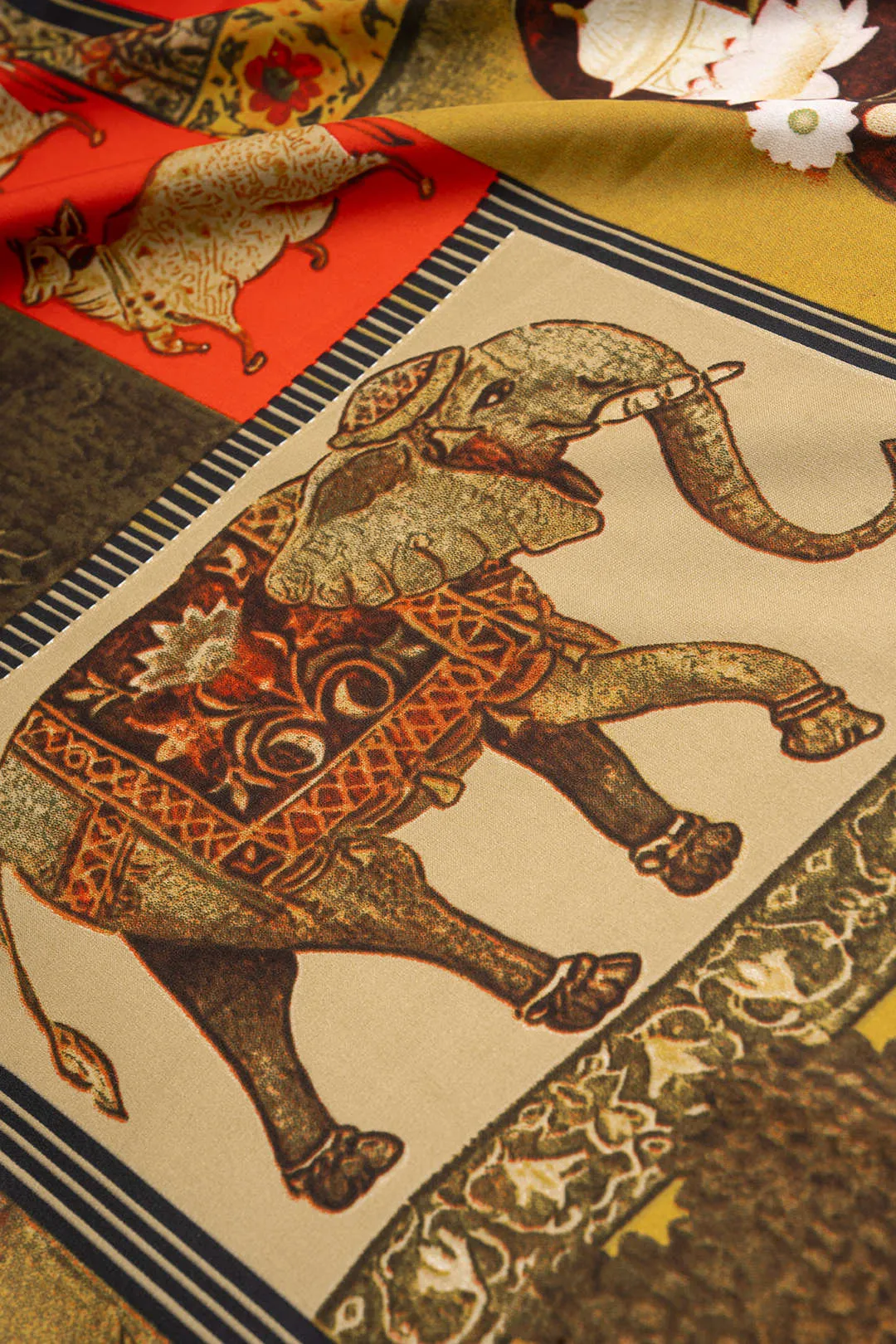 Abstract Floral Print Zipper Tie-Up Skirt Set sold by Micas product image thumbnail 4