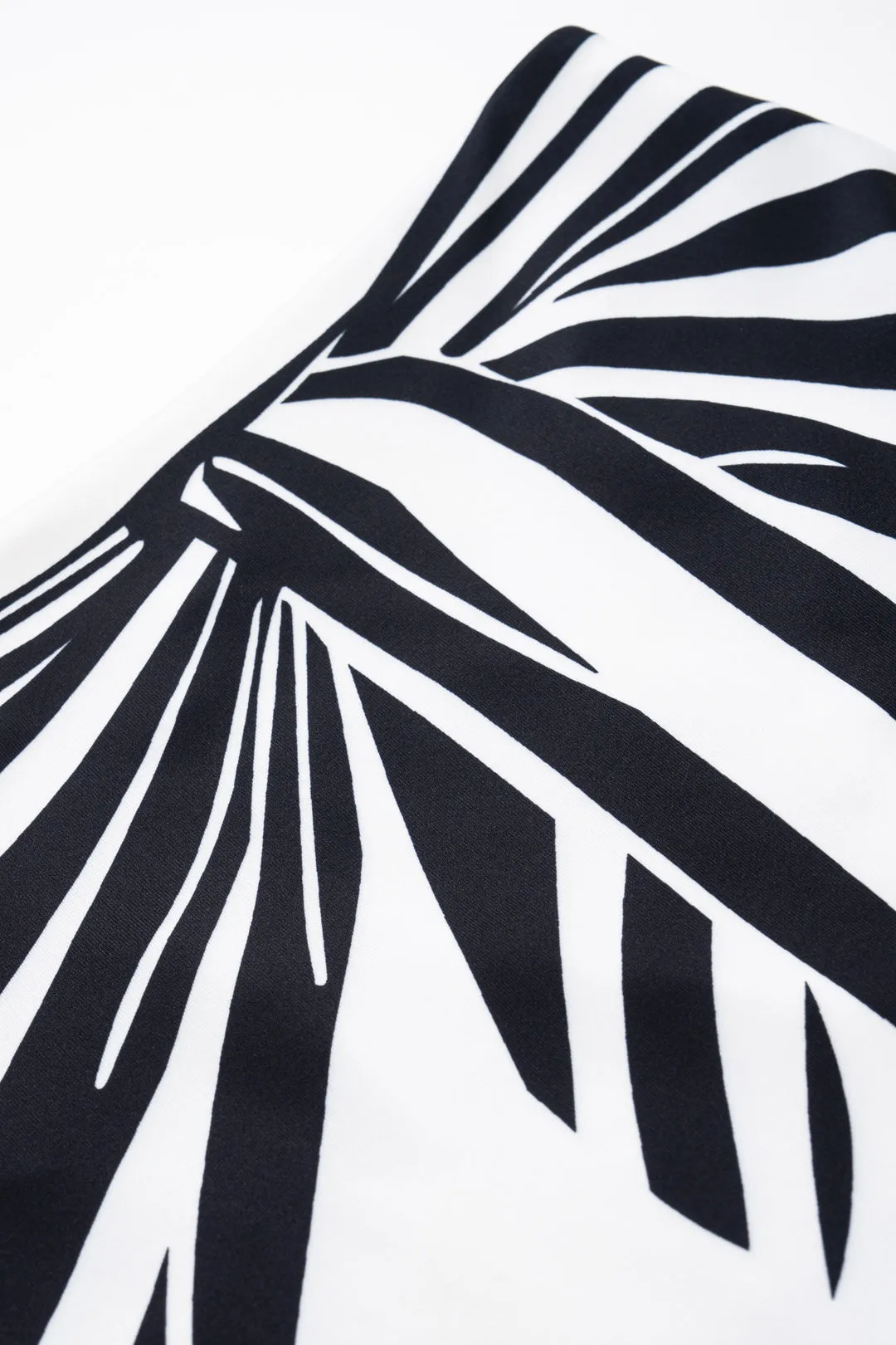 Contrast Print Retro Metallic Button Tank Top And Binding Skirt Set sold by Micas product image thumbnail 5