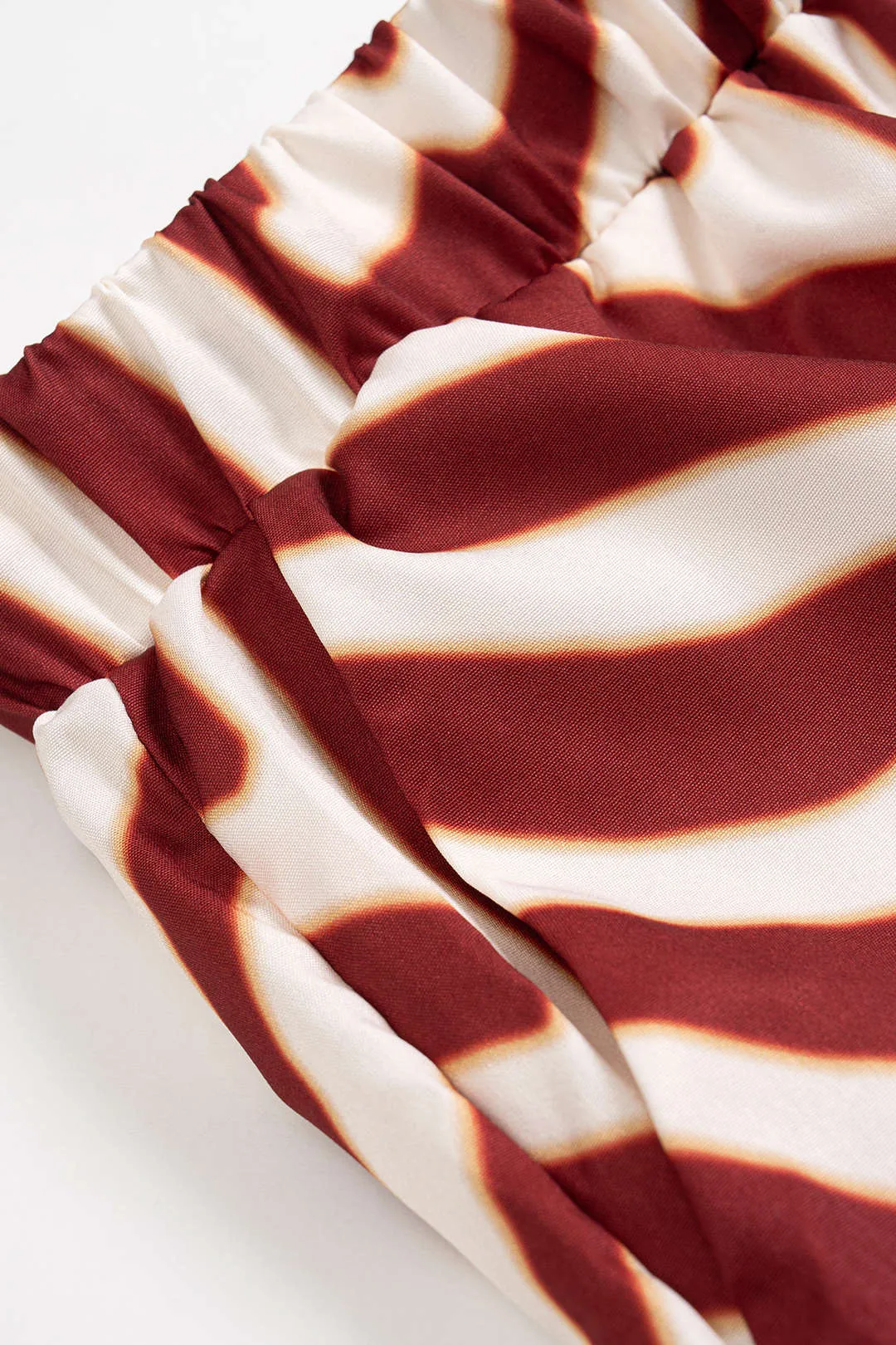 Abstract Contrast Print Halter Tie-Up Top And Drawstring High Waist Shorts Set sold by Micas product image thumbnail 3