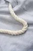 Bæltede trækkarrelbukser sold by Micas