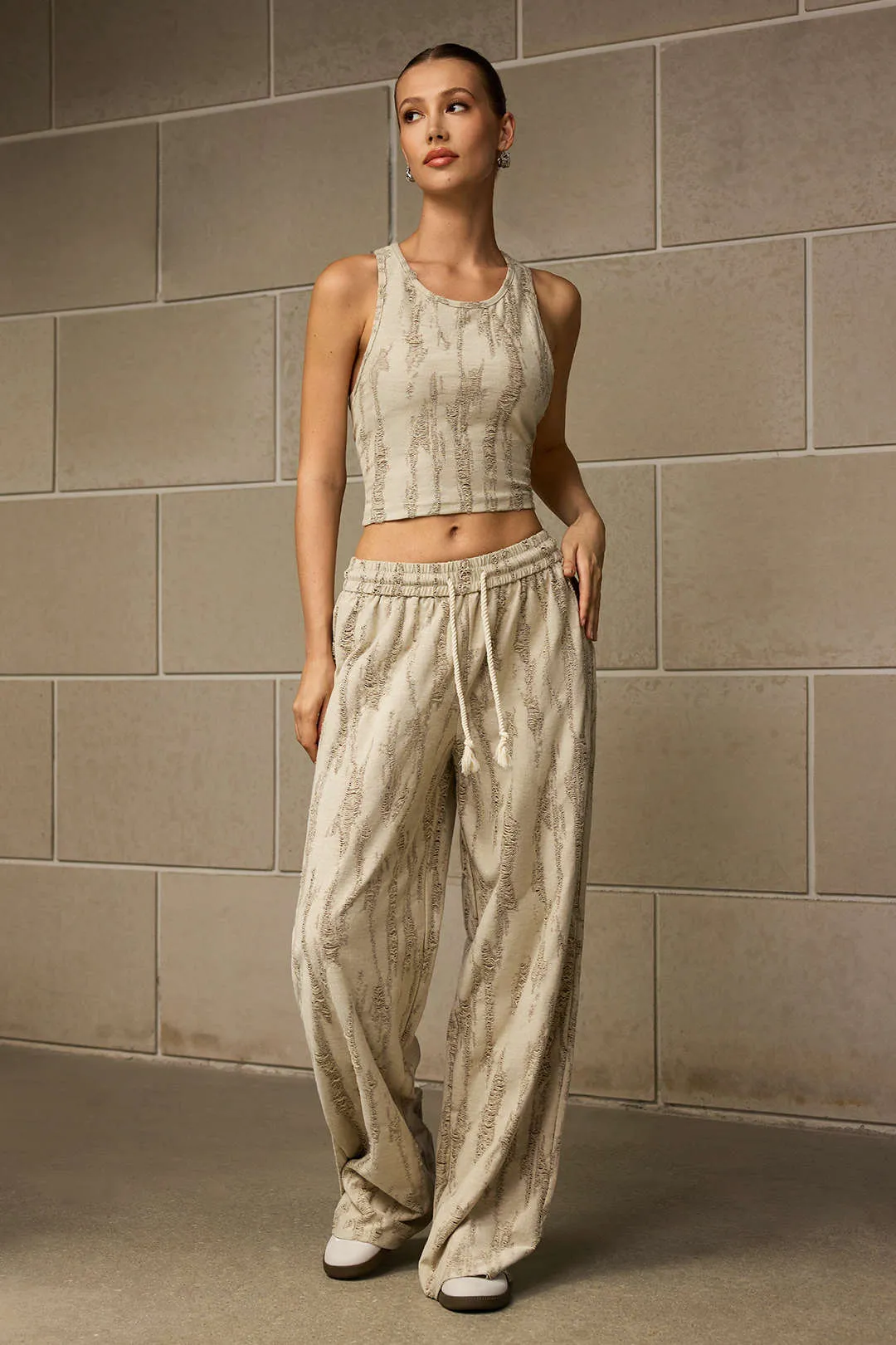 Rippet ærmeløs tank top og udture høje talje bukser sold by Micas product image thumbnail 5