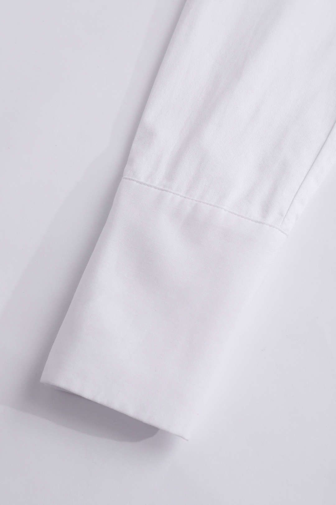 Pocket-Detail Raw Hem Crop Shirt sold by Micas product image thumbnail 4