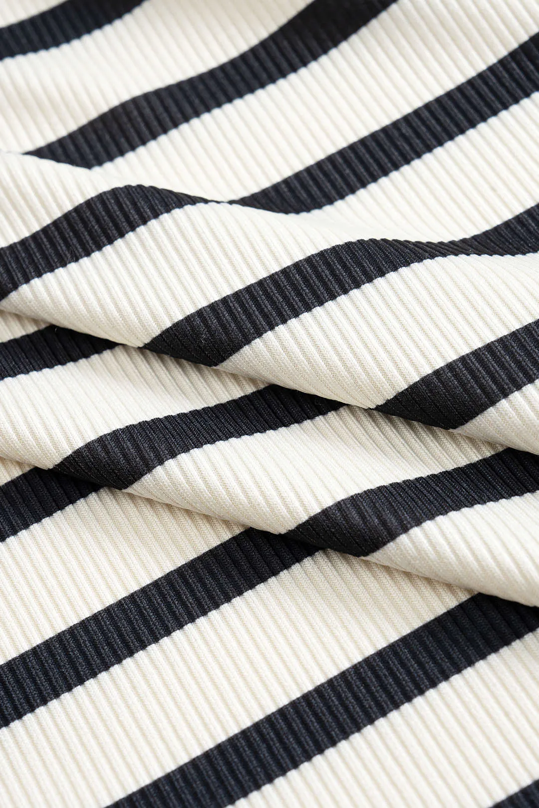 Stripes Print Patchwork Tie-Front T-Shirt And Shorts Set sold by Micas product image thumbnail 4