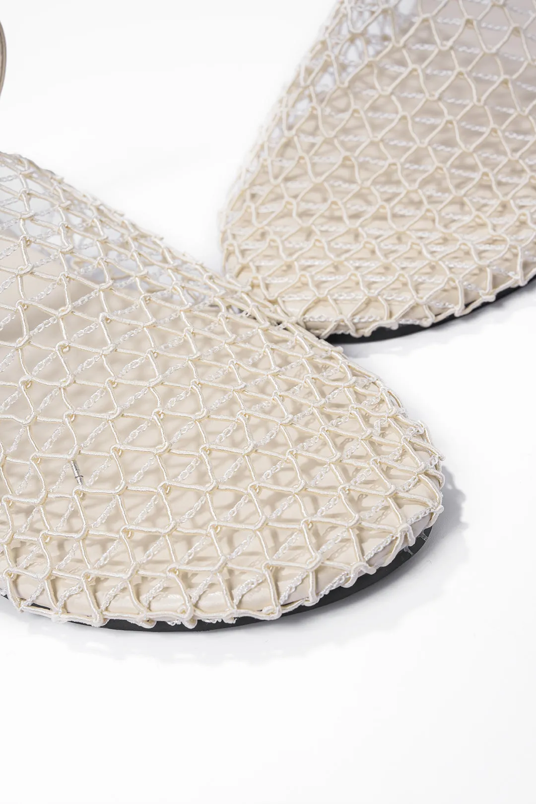 Woven Cut Out Round Flats sold by Micas product image thumbnail 3