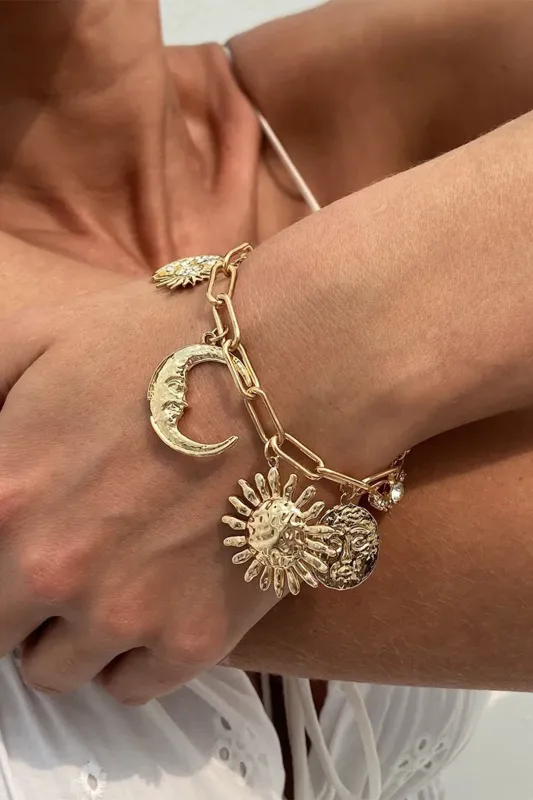 Metal Starfish Seashell Bracelet sold by Micas
