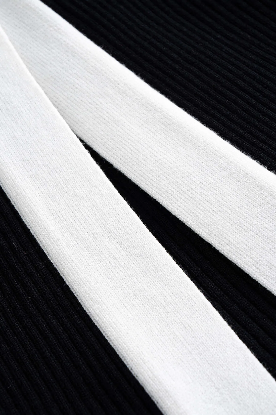 Knit Contrast Button Sleeveless Dress sold by Micas product image thumbnail 4