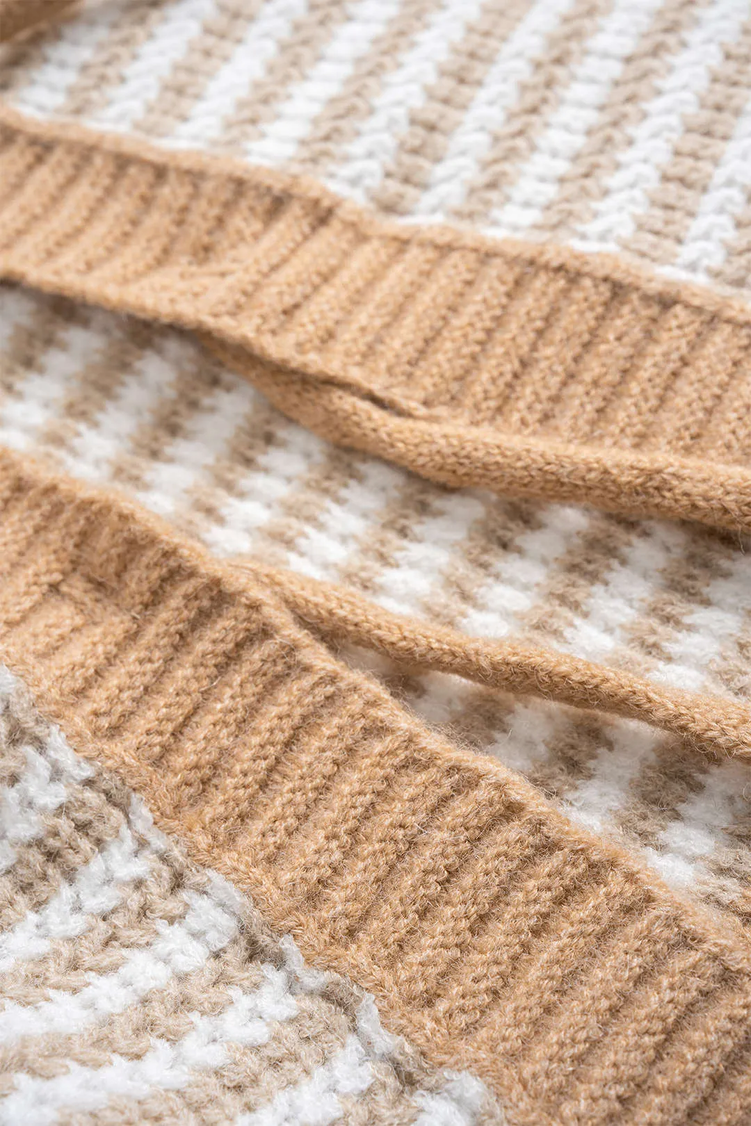 Knit Contrast Tie-Up Vest sold by Micas product image thumbnail 4