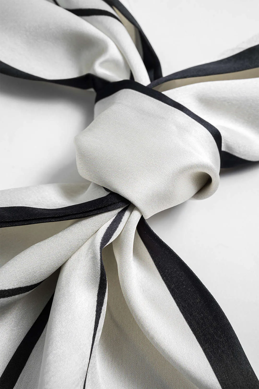 Silk Geometric Print Contrast Scarf sold by Micas product image thumbnail 2