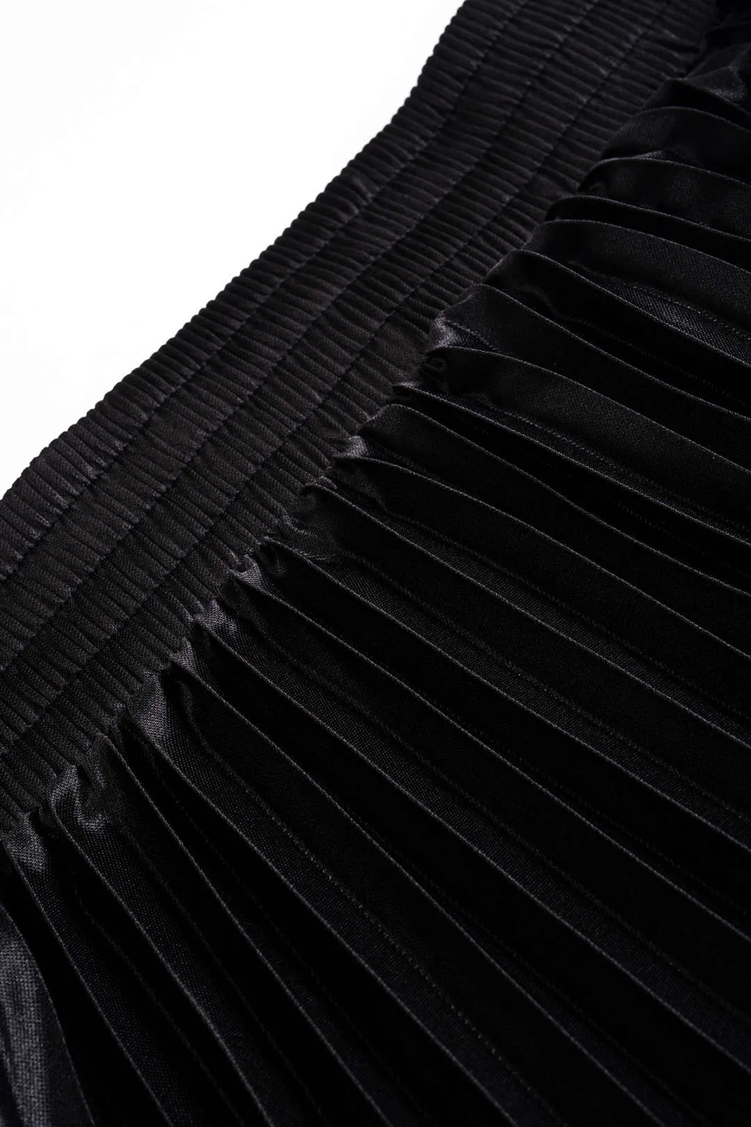 Pleated High-Waist Midi Skirt sold by Micas product image thumbnail 3