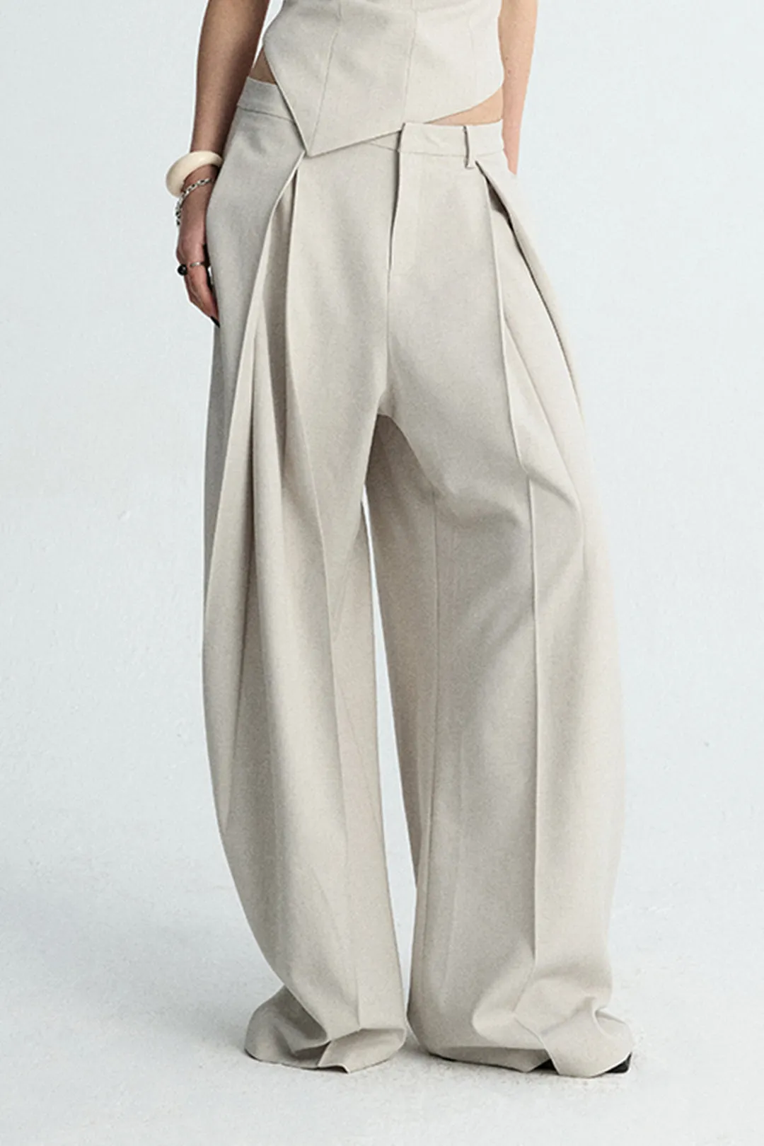 Linen Solid Ruched Trousers sold by Micas