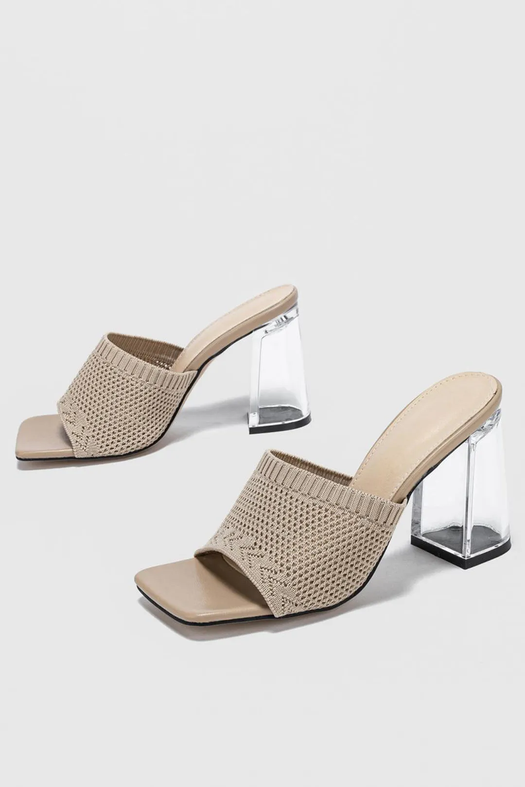 Åben firkantet tå sandaler sold by Micas