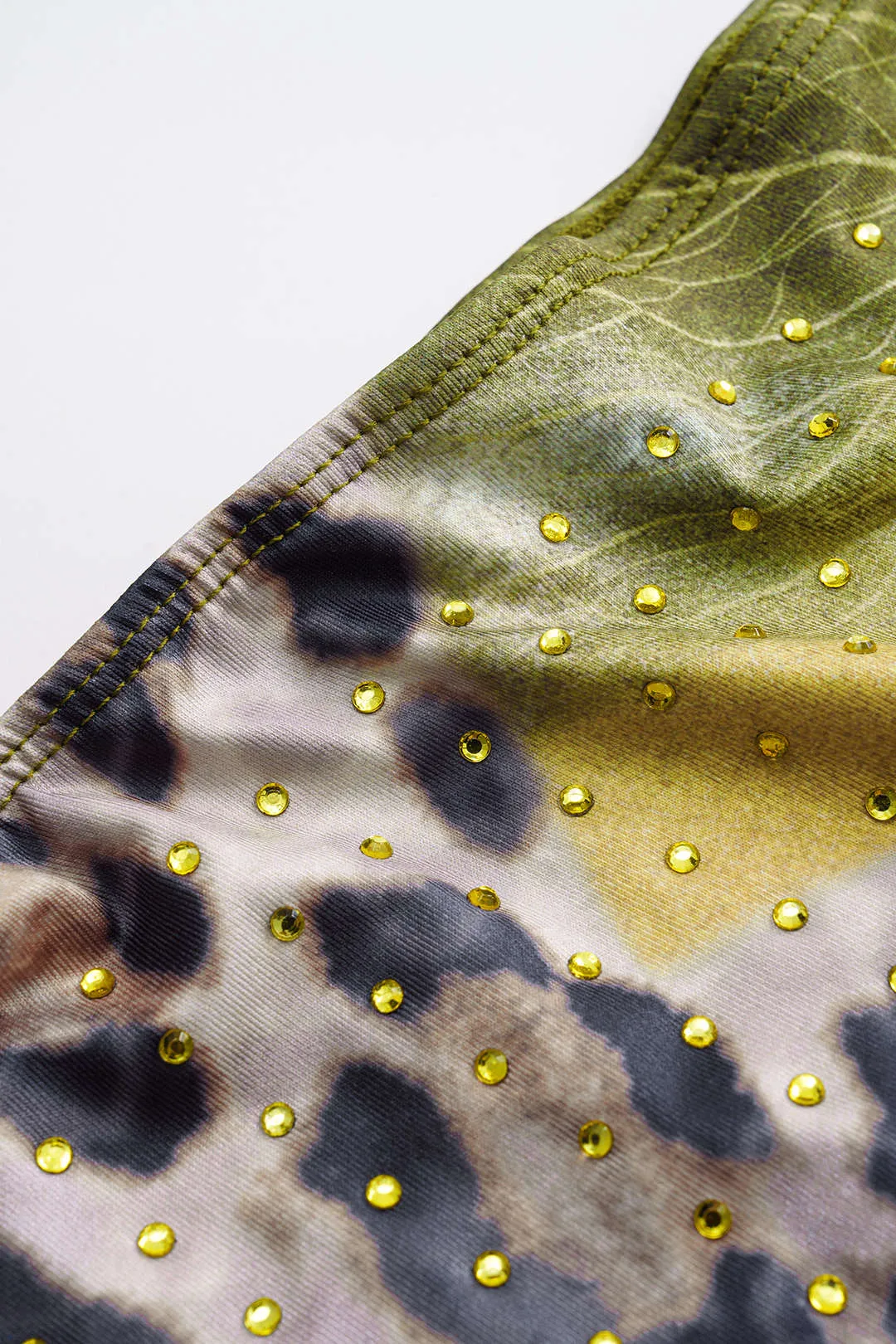 Leopard mønster nitte nederdel sold by Micas product image thumbnail 4