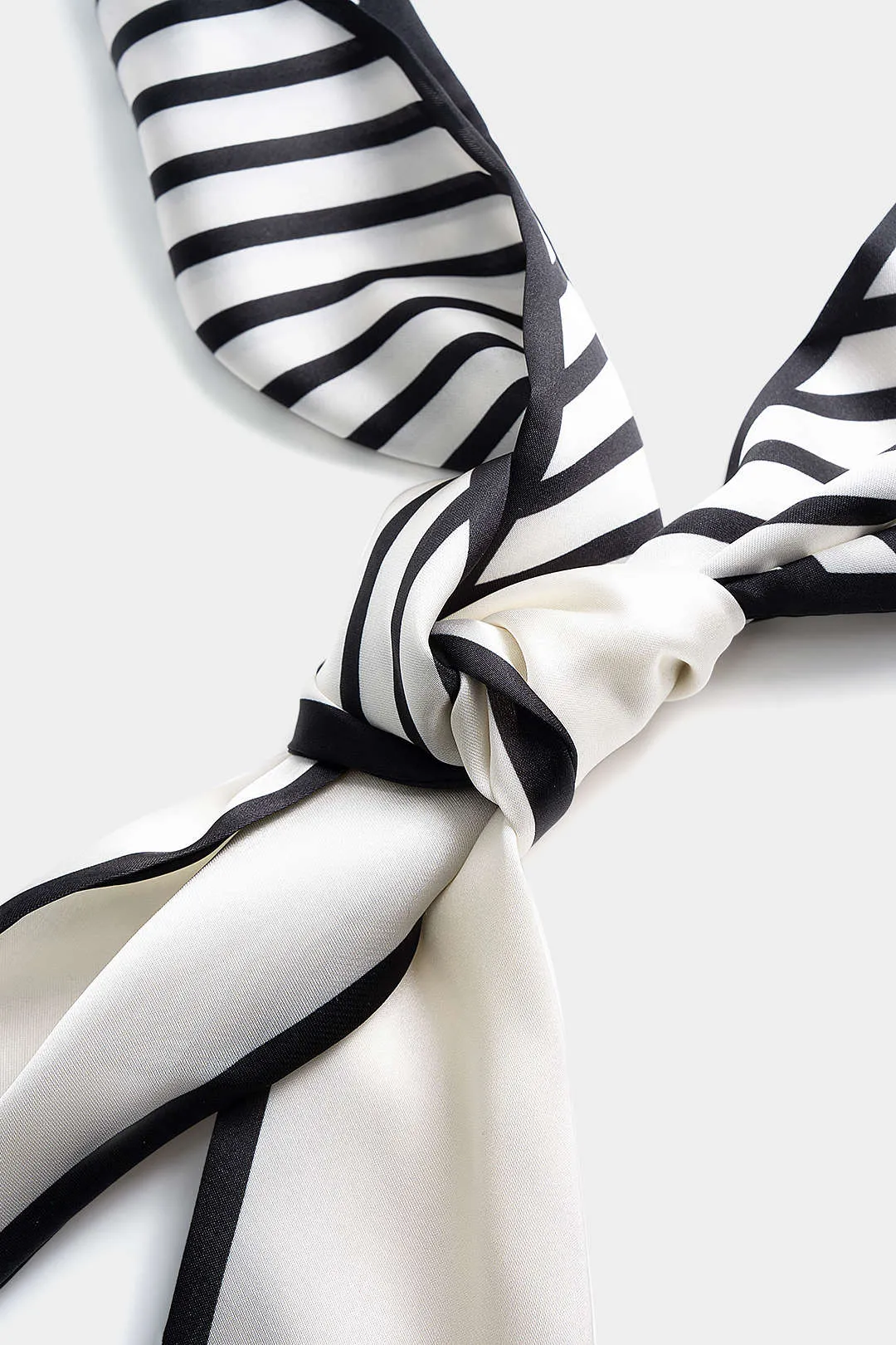 Stripes Print Headband sold by Micas product image thumbnail 2