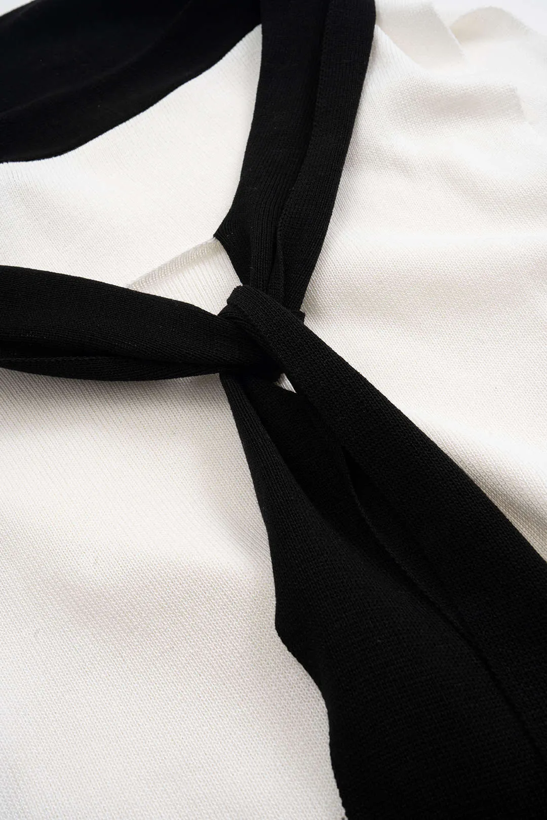 Knit Contrast Tie-Up Tank Top sold by Micas product image thumbnail 3