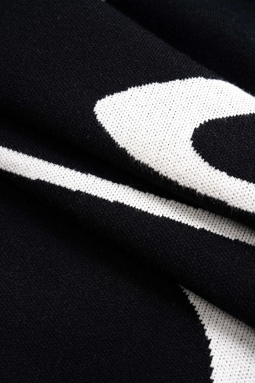 Knit Contrast Abstract Print V-Neck Dress Short Sleeve sold by Micas product image thumbnail 4