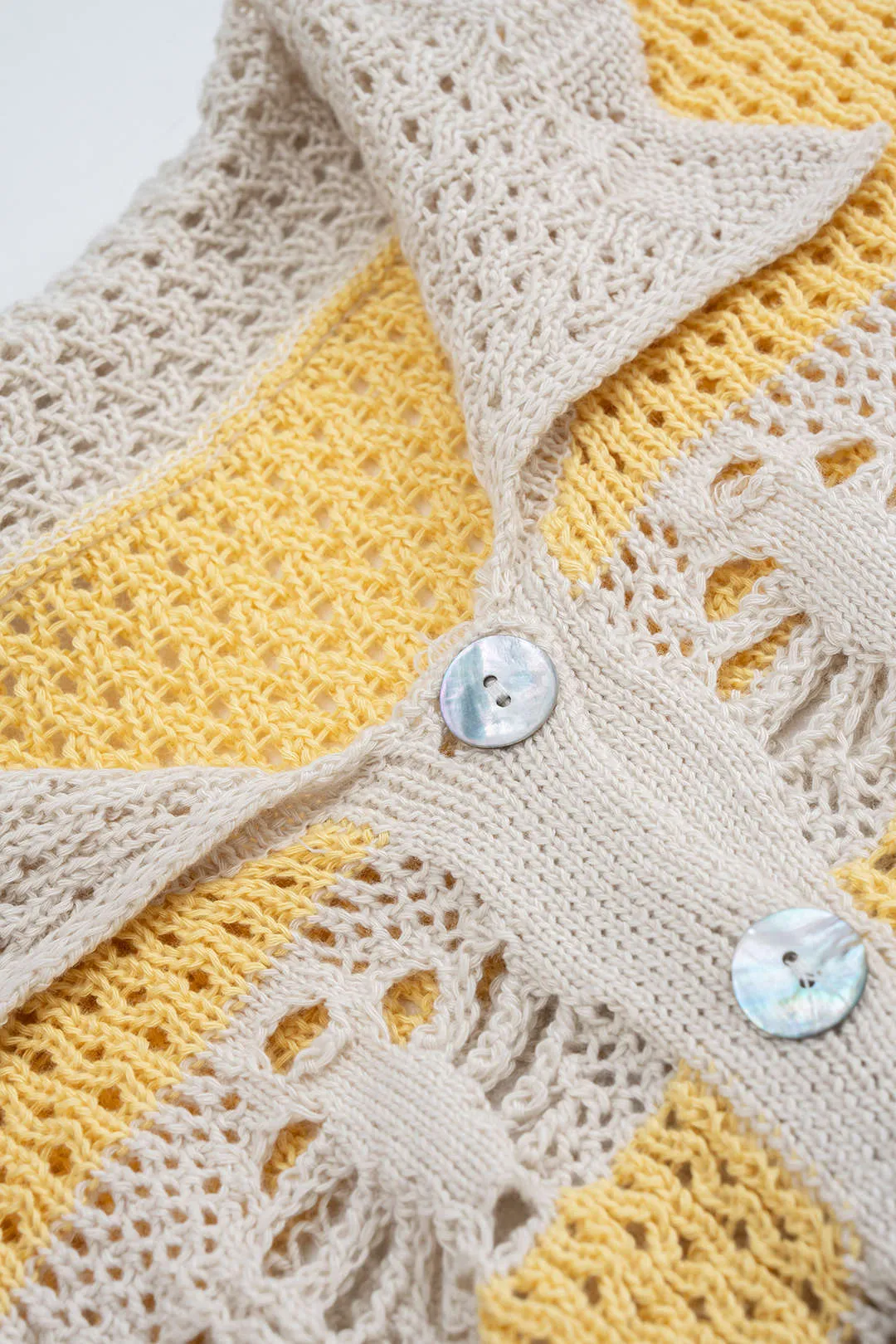 Knit Hollow Out Contrast Short-Sleeve Top sold by Micas product image thumbnail 3