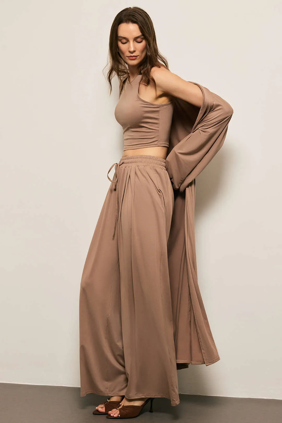 Soid Basic Tank Top And Long Cardigan And Drawstring Wide Leg Trousers Set sold by Micas product image thumbnail 5