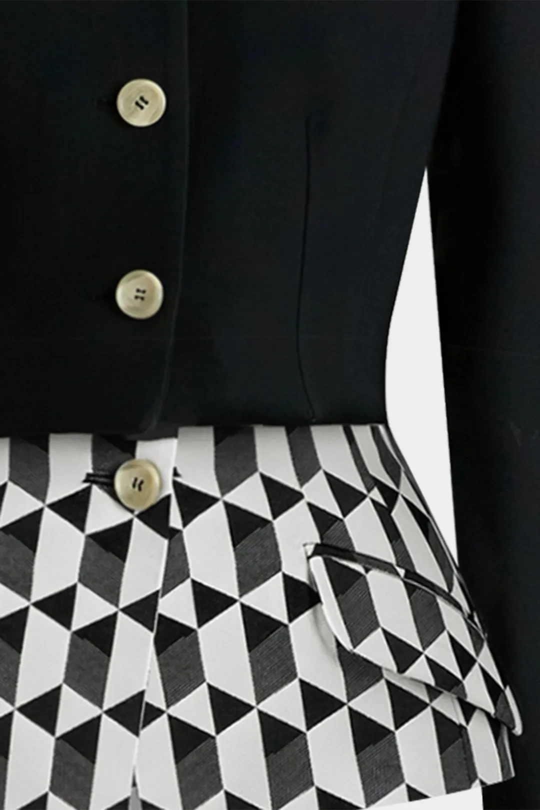 Geometric Print Contrast Fake Pockets Blazer sold by Micas product image thumbnail 2