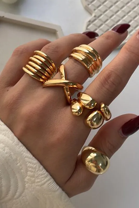 Metal Geometric Rings sold by Micas