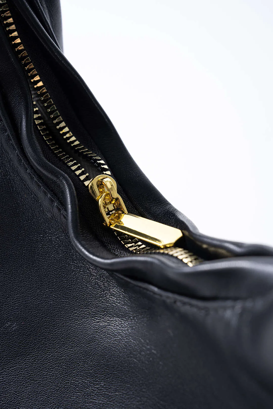 Faux Leather Metal Handheld Shoulder Bag sold by Micas product image thumbnail 3