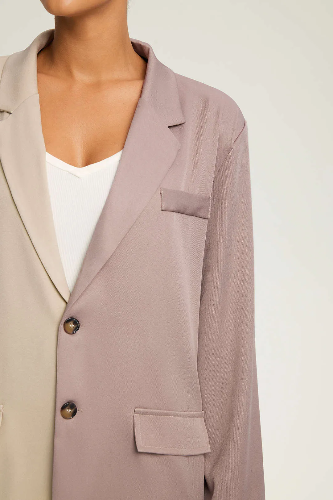 Contrast Notched Lapel Blazer And Trousers Set sold by Micas product image thumbnail 4