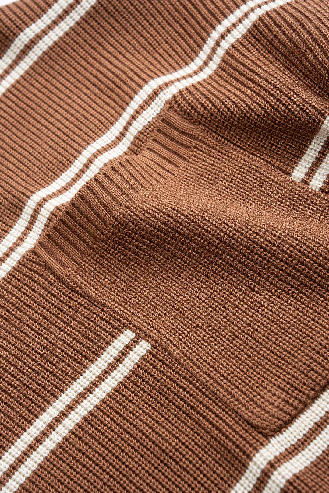 Knit Contrast Stripe Print Patchwork Long-Sleeve Top sold by Micas product image thumbnail 4