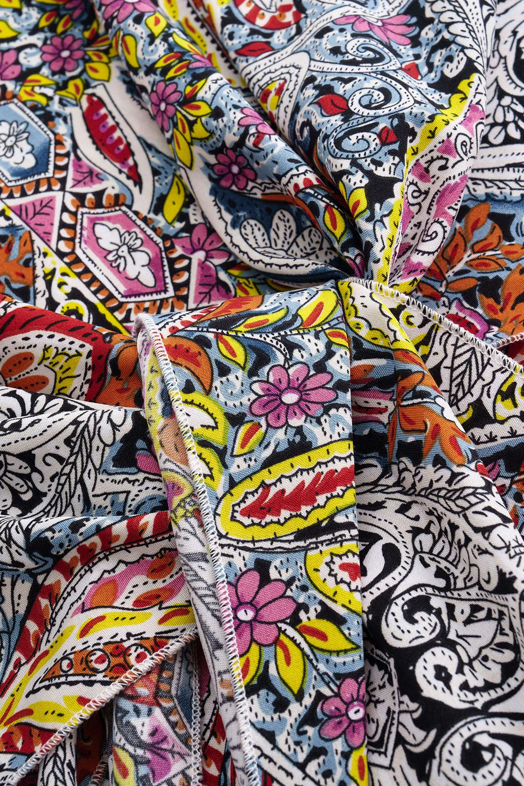 Asymmetrical Twist Knot High Waist Shorts sold by Micas product image thumbnail 3