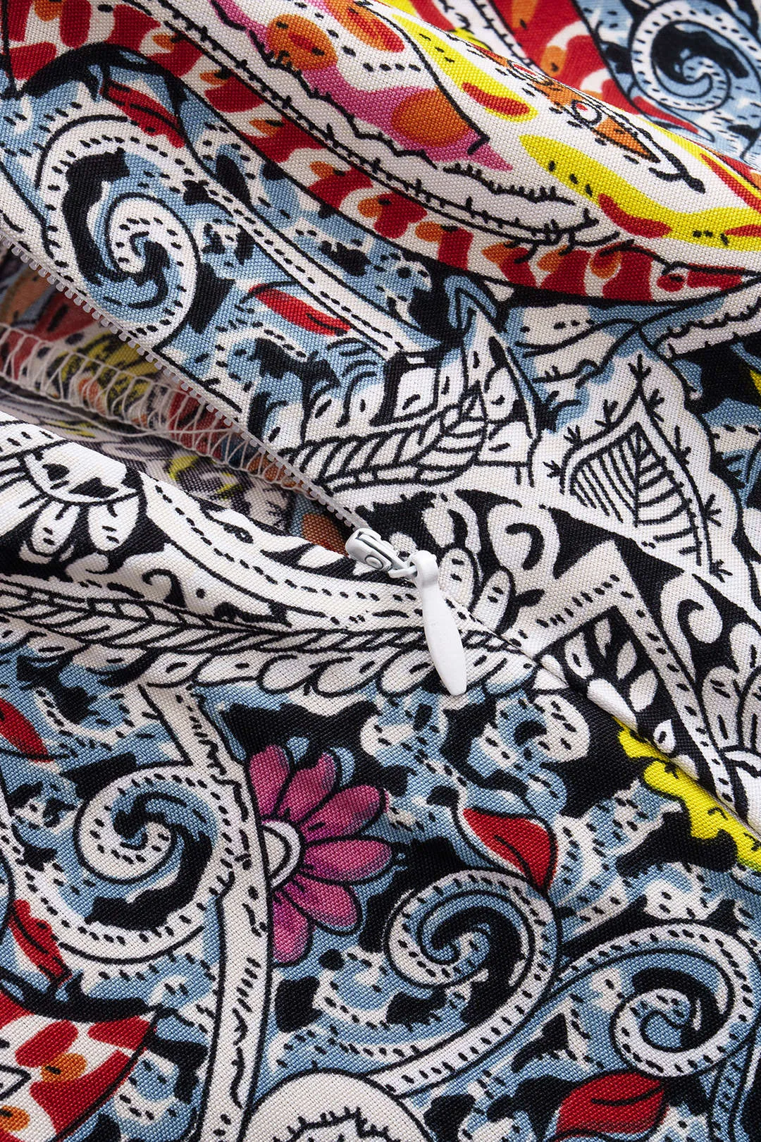 Asymmetrical Twist Knot High Waist Shorts sold by Micas product image thumbnail 4