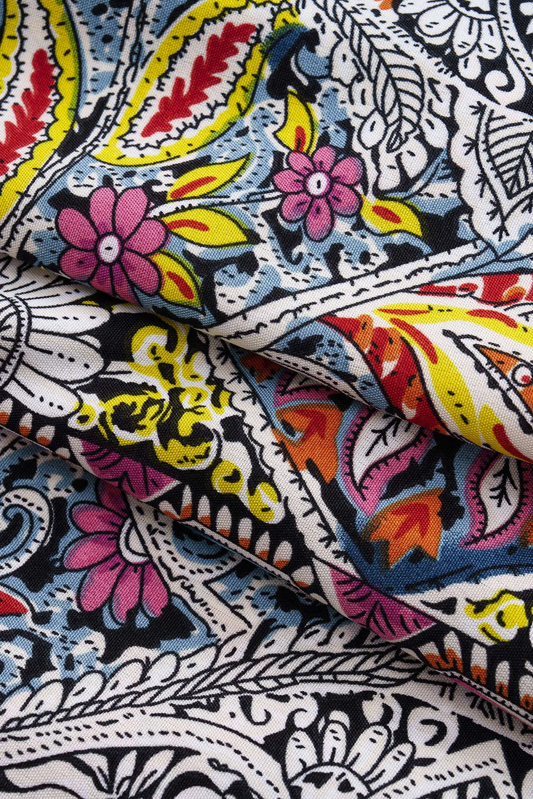 Asymmetrical Twist Knot High Waist Shorts sold by Micas product image thumbnail 5