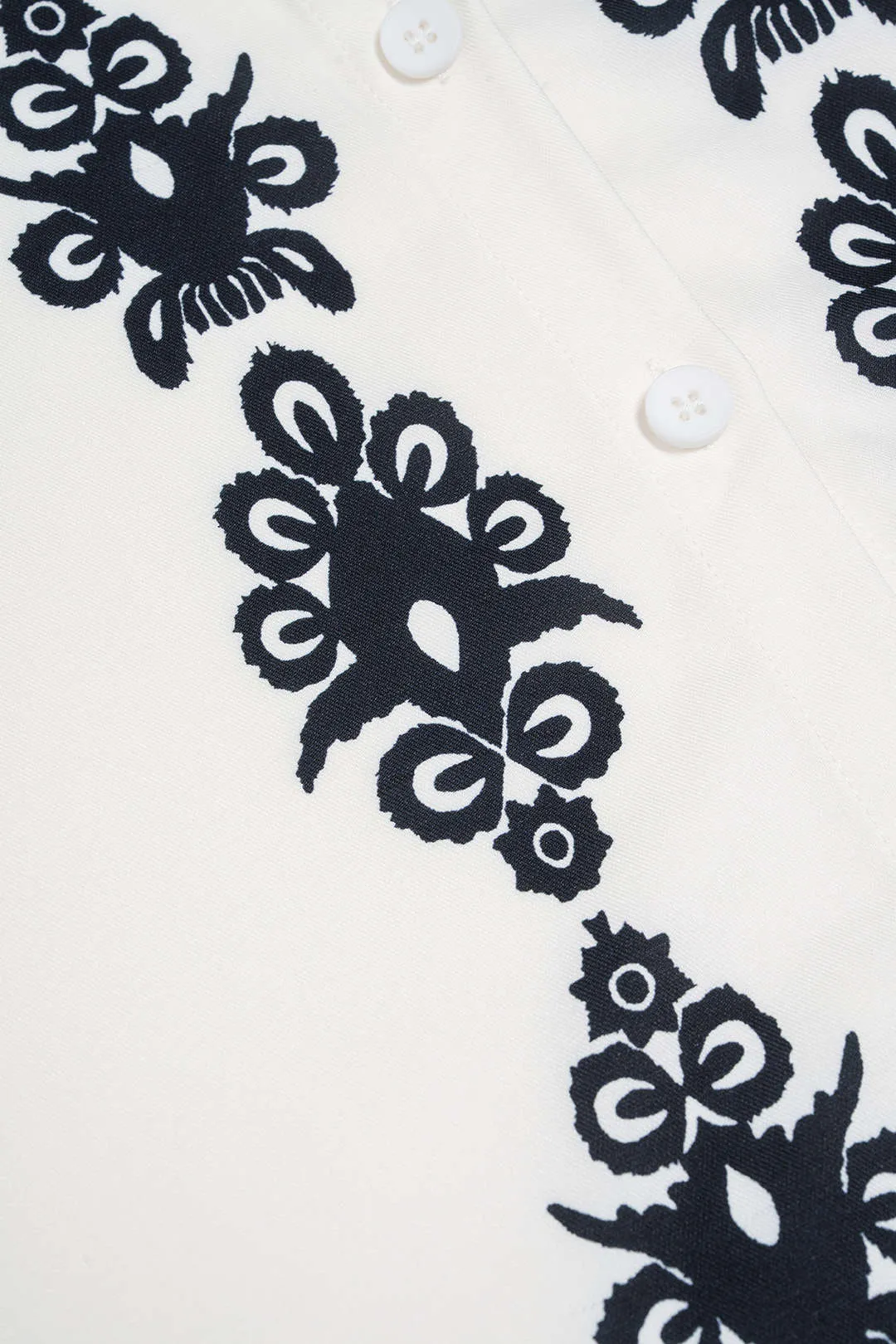 Contrast Print Button Short Sleeve Shirt And Belted Shorts Set sold by Micas product image thumbnail 5