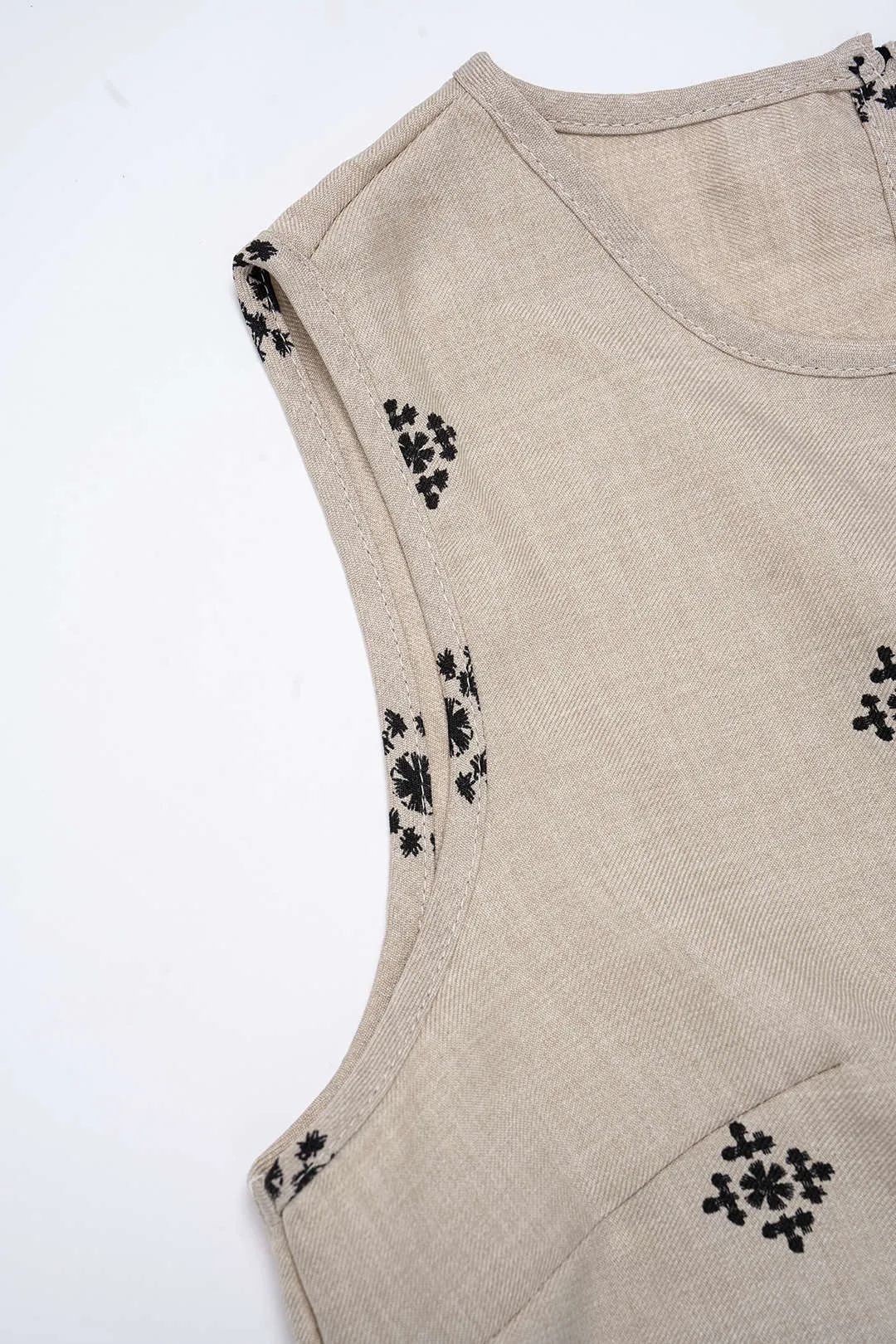 Contrast Print Round Neck Tank Top And High Waist Shorts Set sold by Micas product image thumbnail 4