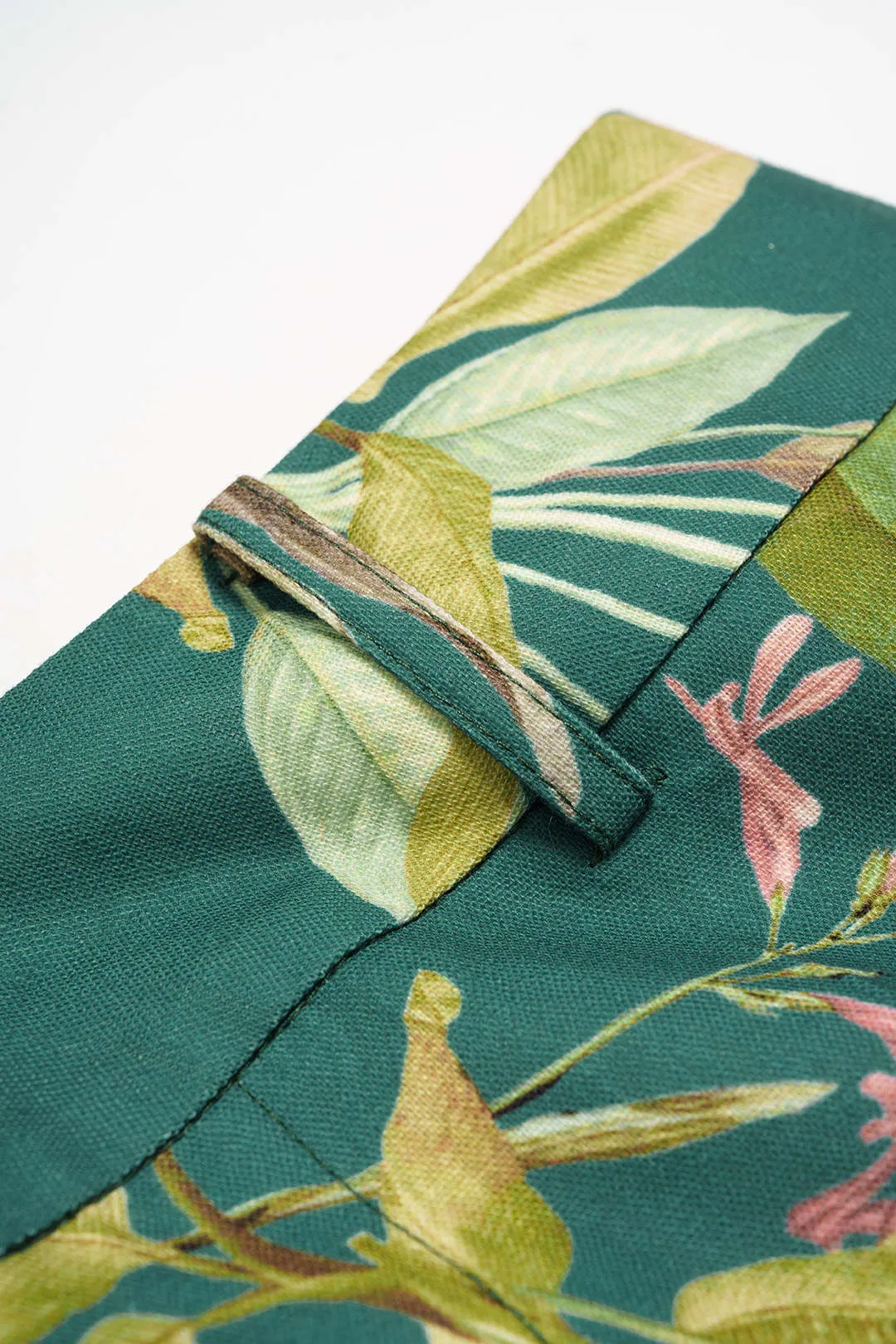 Leaves Print High Waist Wide Leg Shorts sold by Micas product image thumbnail 3