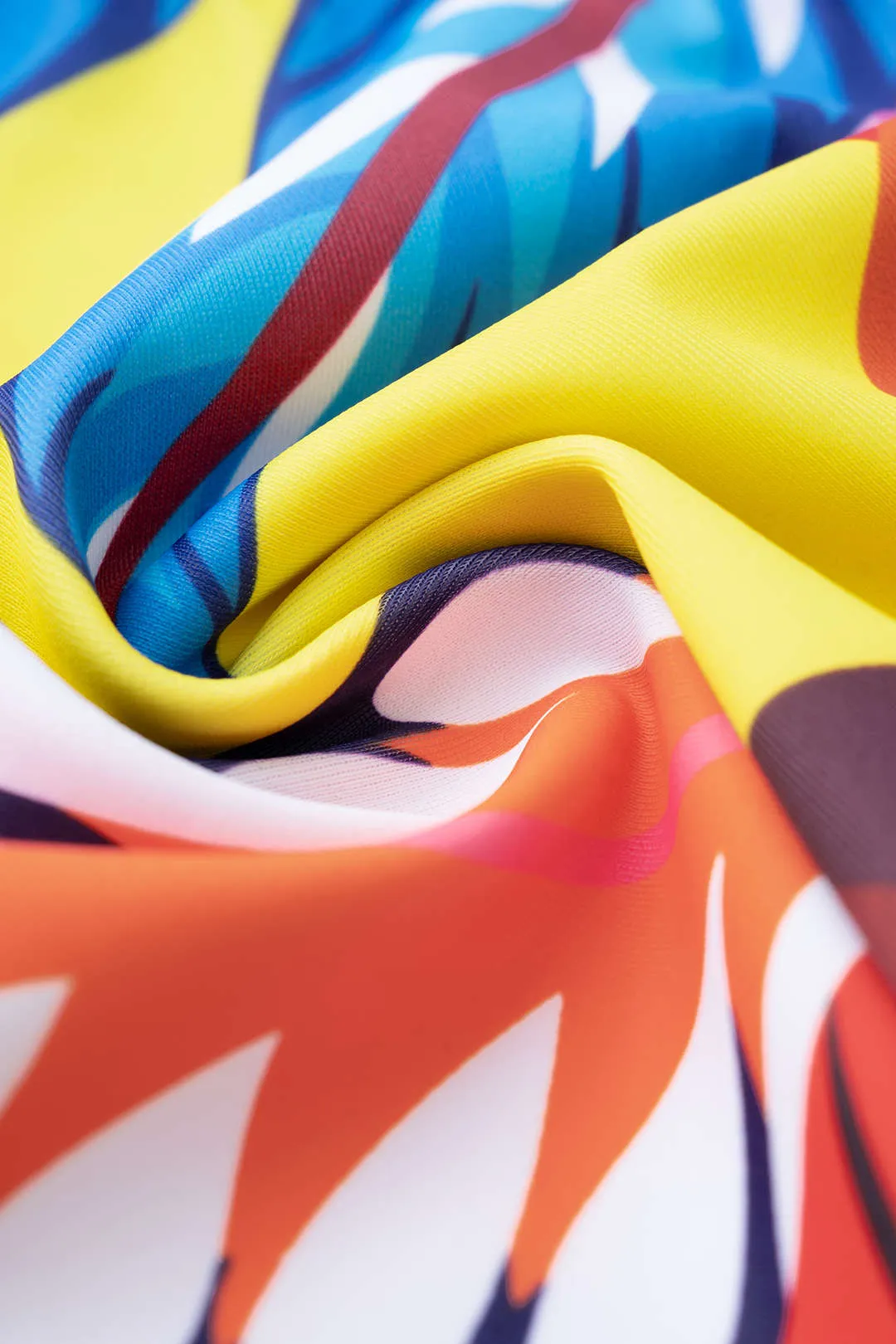 Plus Size Leaves Print Bikini Set sold by Micas product image thumbnail 3