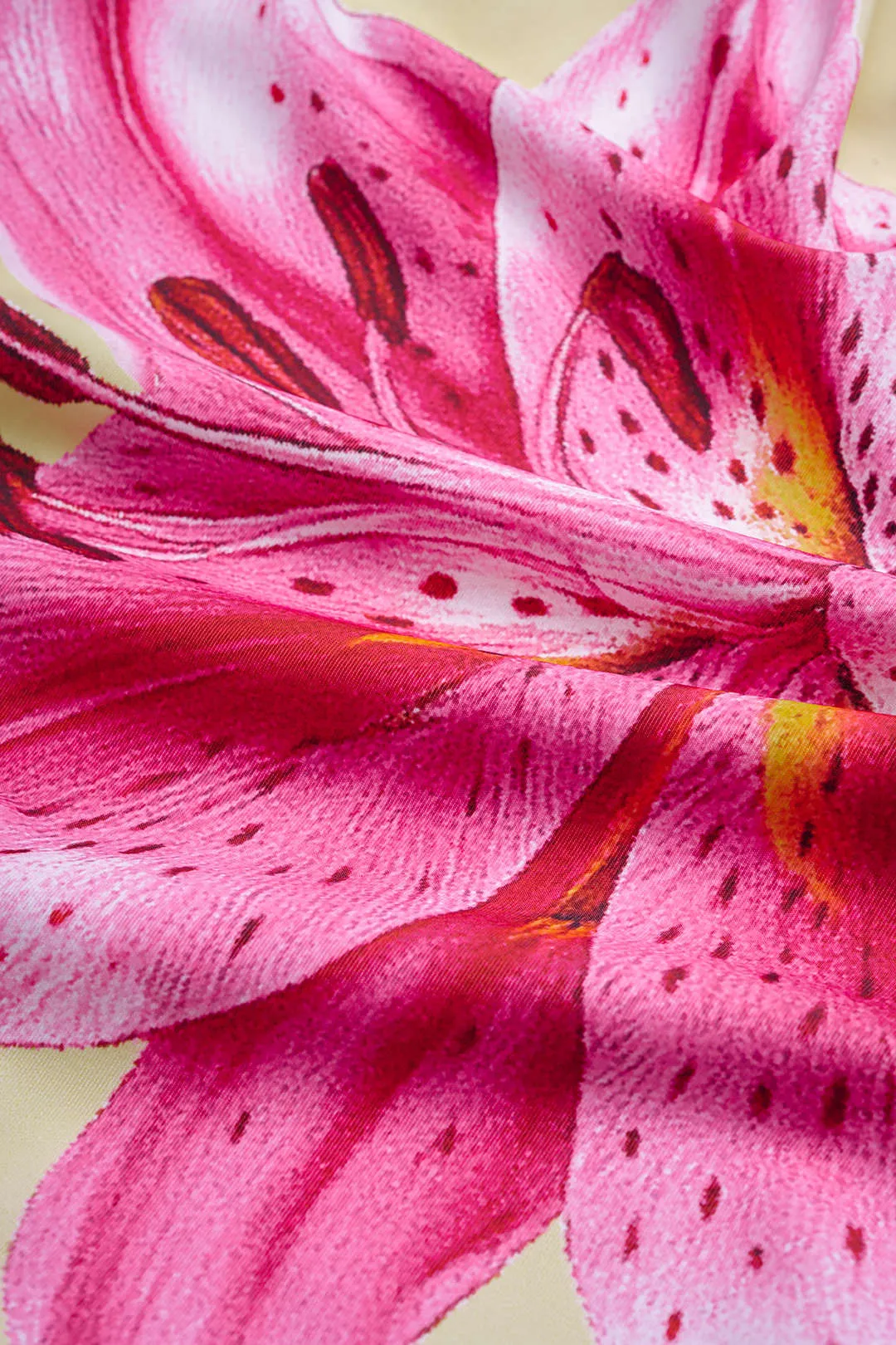 Floral Print V-Neck Crossed Tie-Up Backelss Bikini Set sold by Micas product image thumbnail 4